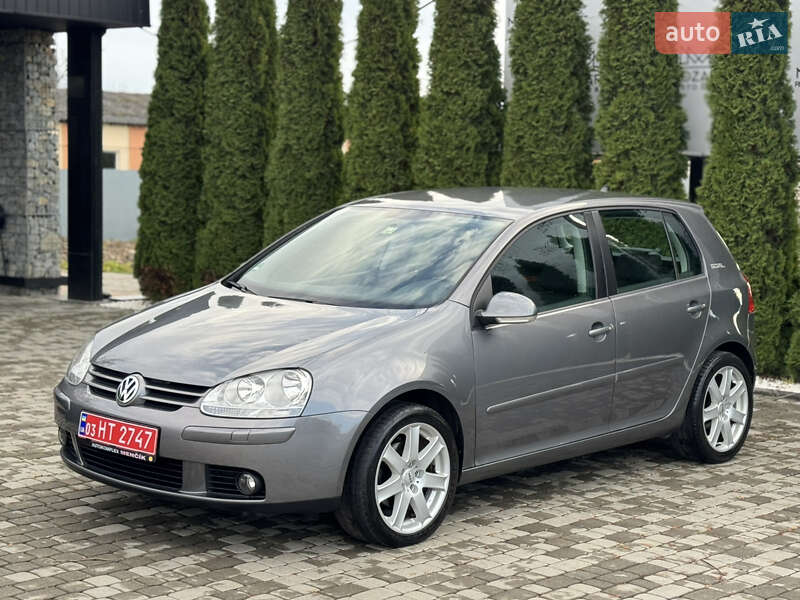Хэтчбек Volkswagen Golf 2007 в Иршаве