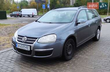 Універсал Volkswagen Golf 2008 в Києві