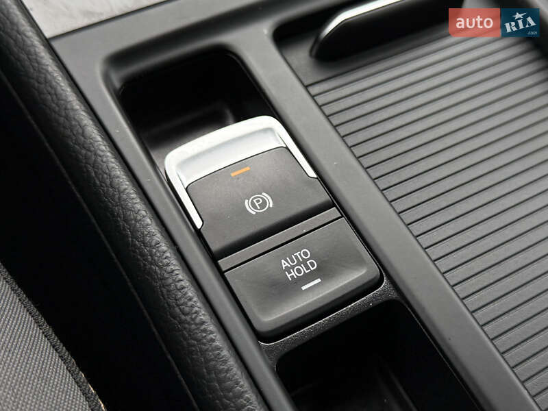 Универсал Volkswagen Golf 2016 в Львове