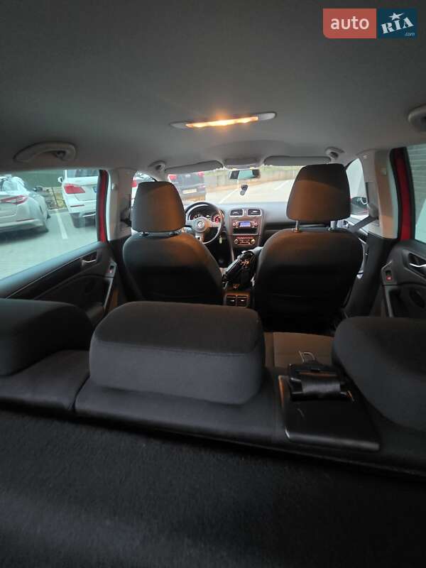 Хэтчбек Volkswagen Golf 2009 в Тернополе