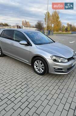 Хетчбек Volkswagen Golf 2012 в Шептицькому