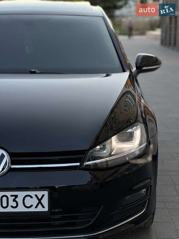 Хетчбек Volkswagen Golf 2014 в Сокирянах