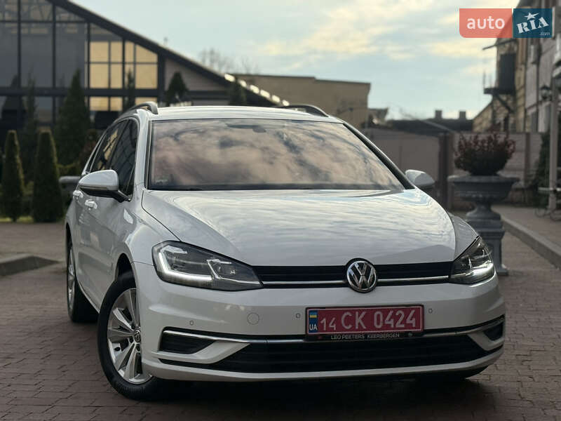 Універсал Volkswagen Golf 2017 в Стрию