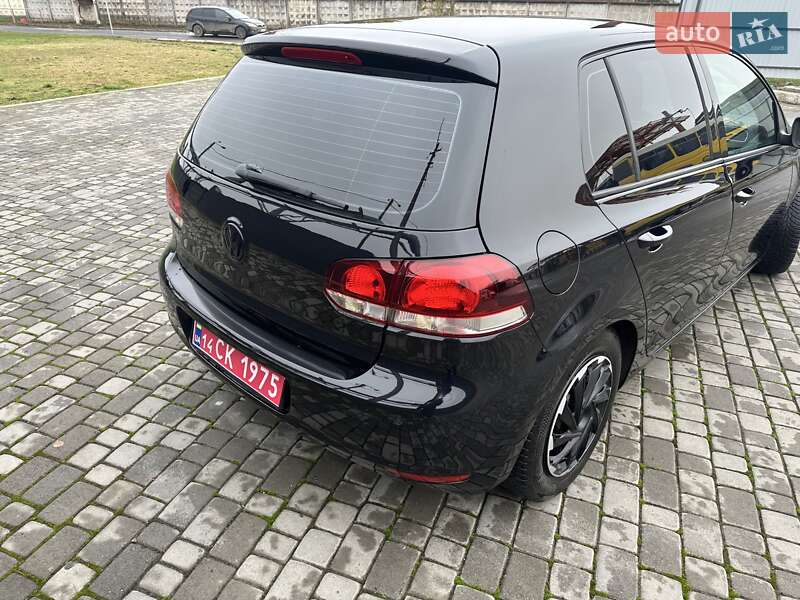 Хэтчбек Volkswagen Golf 2010 в Мукачево