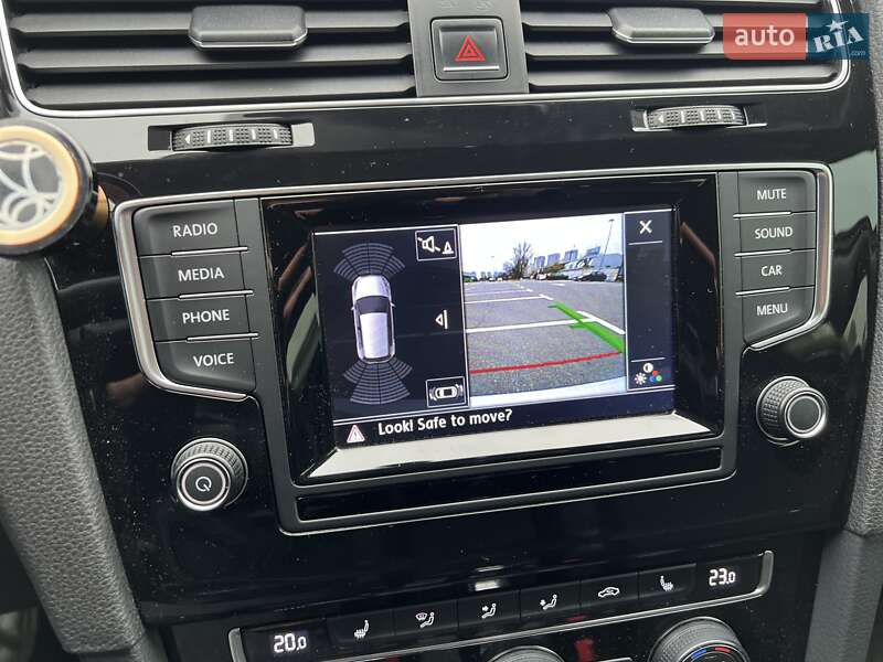 Хетчбек Volkswagen Golf 2013 в Києві