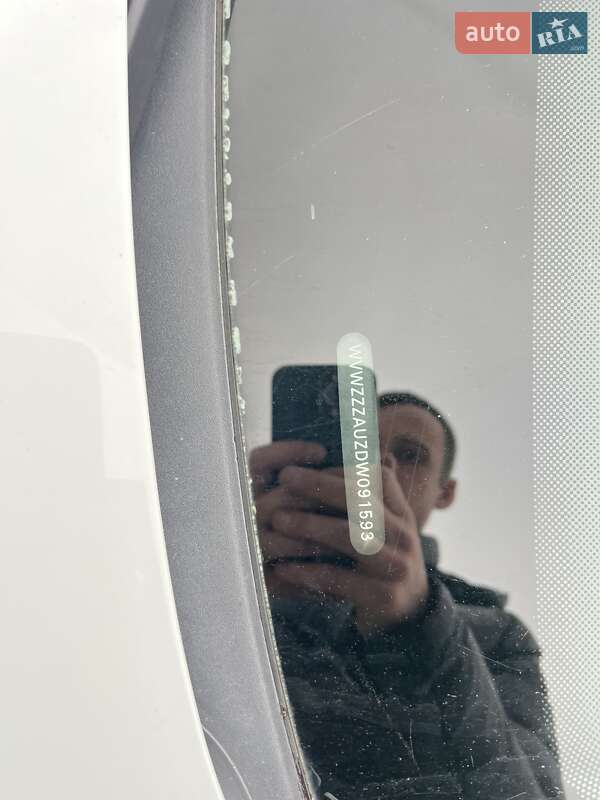 Хетчбек Volkswagen Golf 2013 в Києві