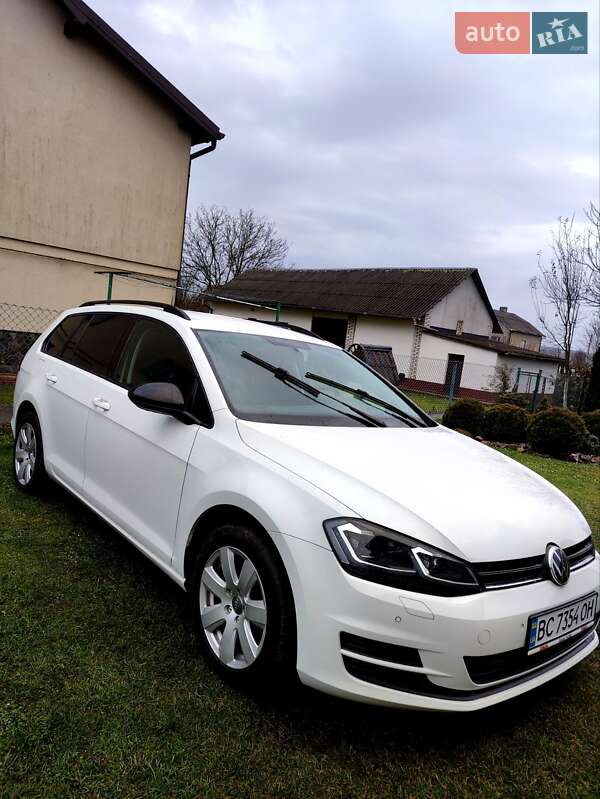 Універсал Volkswagen Golf 2014 в Львові