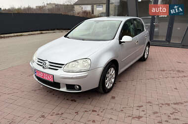 Хэтчбек Volkswagen Golf 2006 в Ровно