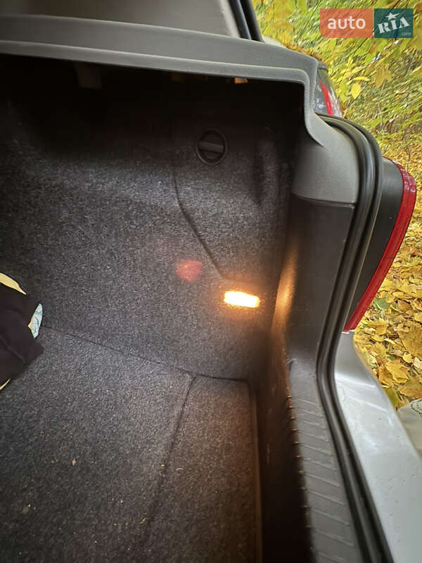 Хетчбек Volkswagen Golf 2000 в Львові