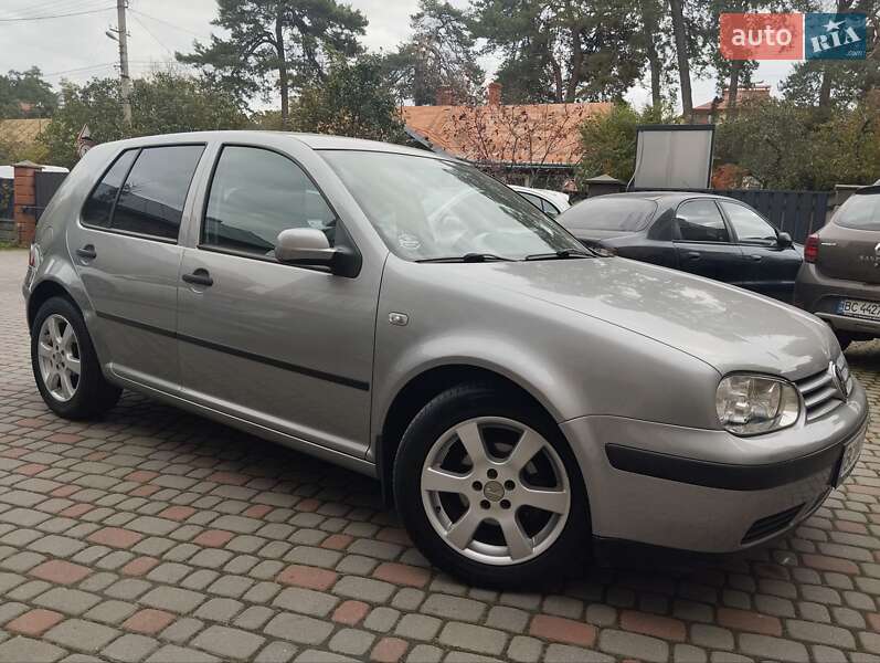 Хэтчбек Volkswagen Golf 2002 в Кривом Роге