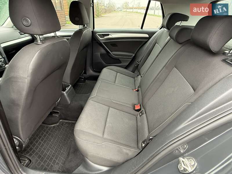 Хетчбек Volkswagen Golf 2018 в Борисполі