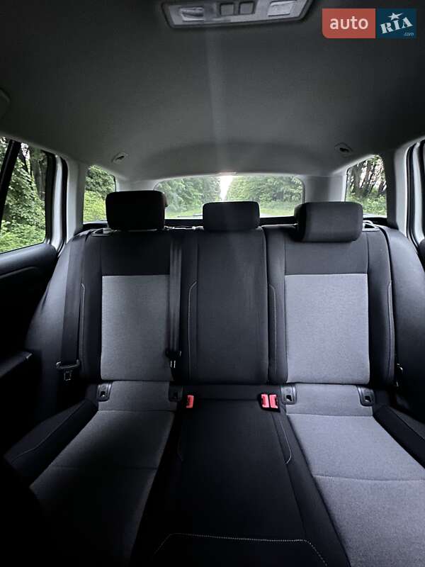 Универсал Volkswagen Golf 2016 в Виннице