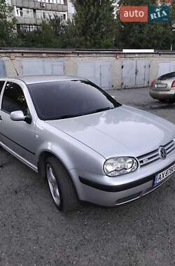 Хэтчбек Volkswagen Golf 2001 в Харькове
