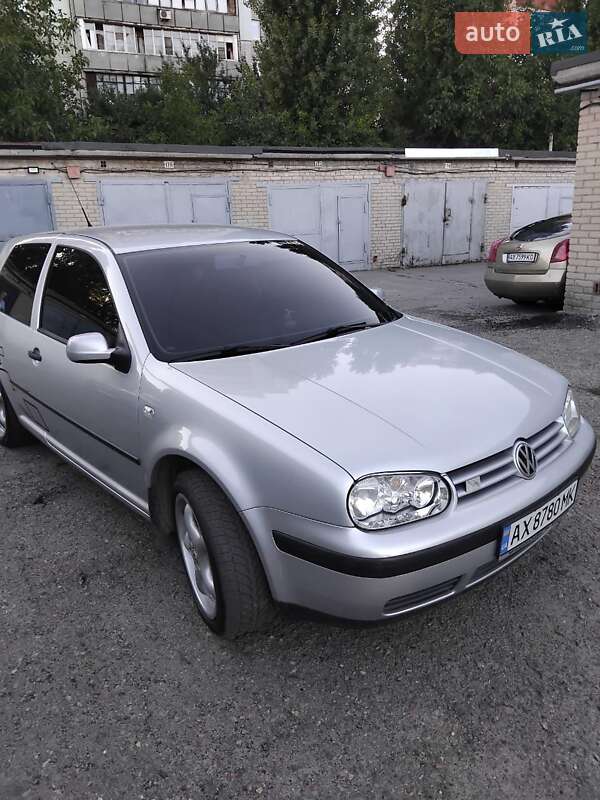 Volkswagen Golf 2001