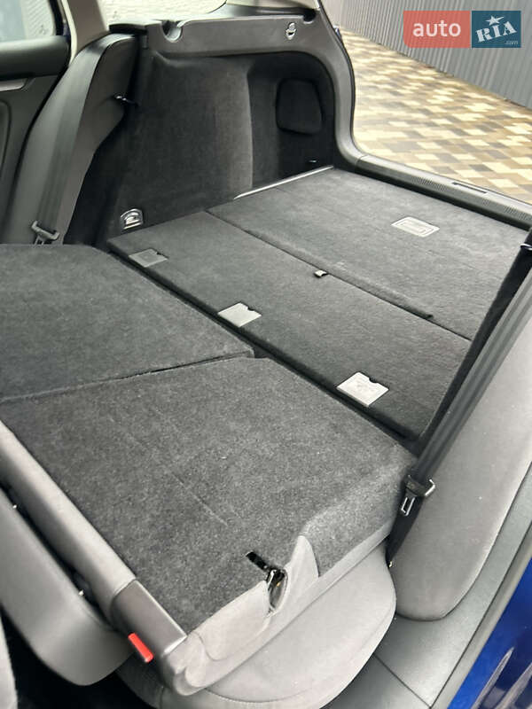 Універсал Volkswagen Golf 2010 в Полтаві