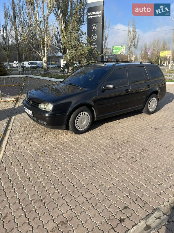 Универсал Volkswagen Golf 2001 в Херсоне