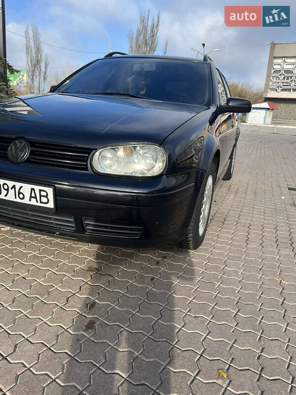 Универсал Volkswagen Golf 2001 в Херсоне