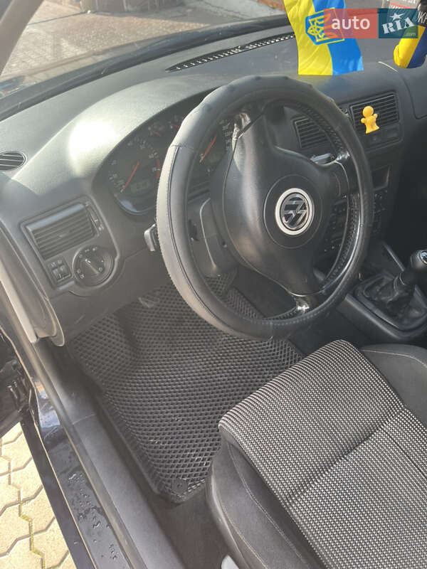 Универсал Volkswagen Golf 2001 в Херсоне