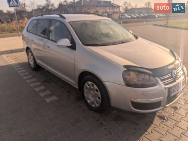 Універсал Volkswagen Golf 2008 в Володимирі