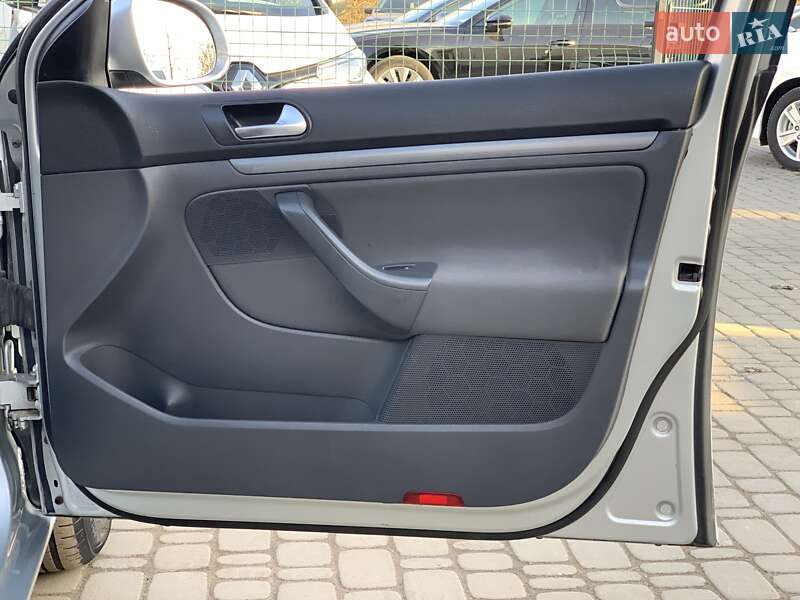 Універсал Volkswagen Golf 2007 в Бердичеві