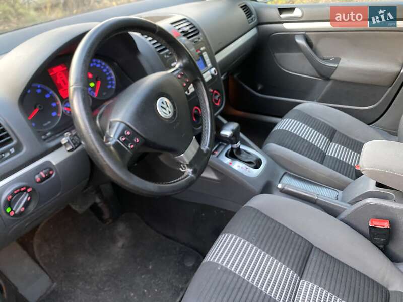 Хэтчбек Volkswagen Golf 2008 в Луцке фото 8 Хэтчбек Volkswagen Golf 2008 в Луцке