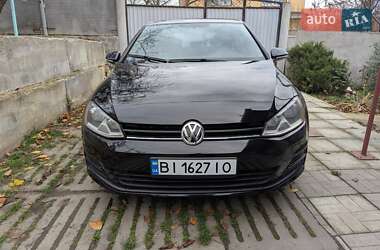 Хэтчбек Volkswagen Golf 2015 в Полтаве