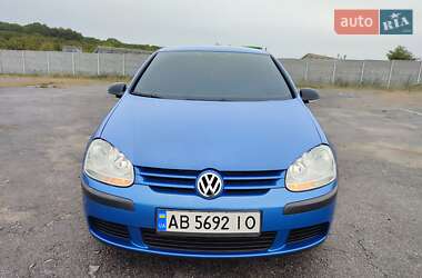 Хетчбек Volkswagen Golf 2005 в Вінниці