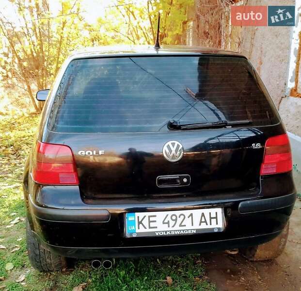 Хэтчбек Volkswagen Golf 2000 в Нововоронцовке фото 5 Хэтчбек Volkswagen Golf 2000 в Нововоронцовке