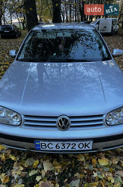 Хетчбек Volkswagen Golf 2001 в Бродах