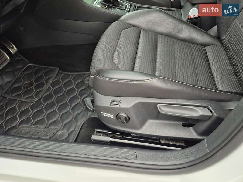 Хэтчбек Volkswagen Golf 2014 в Киеве фото 24 Хэтчбек Volkswagen Golf 2014 в Киеве