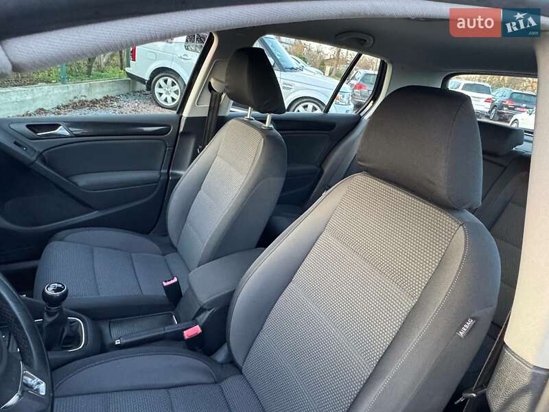 Хэтчбек Volkswagen Golf 2010 в Дрогобыче фото 72 Хэтчбек Volkswagen Golf 2010 в Дрогобыче