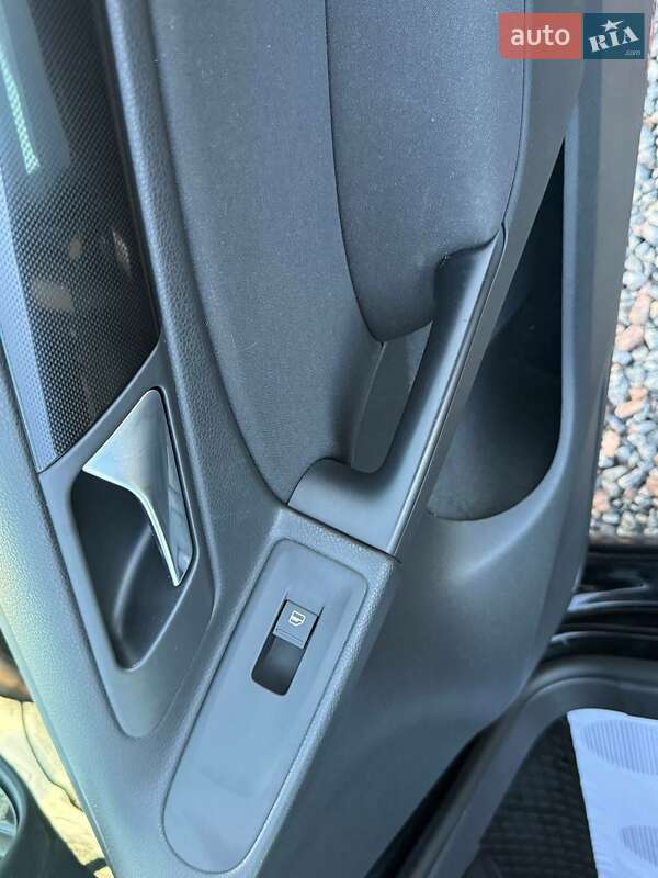 Хэтчбек Volkswagen Golf 2010 в Дрогобыче фото 84 Хэтчбек Volkswagen Golf 2010 в Дрогобыче