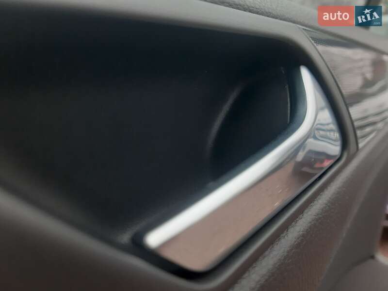 Хэтчбек Volkswagen Golf 2010 в Дрогобыче фото 93 Хэтчбек Volkswagen Golf 2010 в Дрогобыче