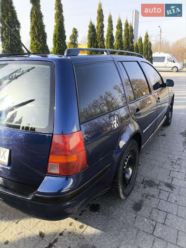 Універсал Volkswagen Golf 2000 в Надвірній