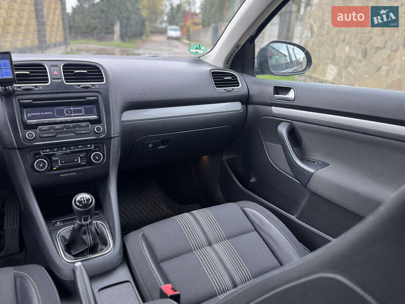 Универсал Volkswagen Golf 2012 в Луцке