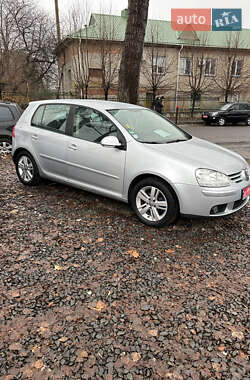 Хэтчбек Volkswagen Golf 2007 в Луцке