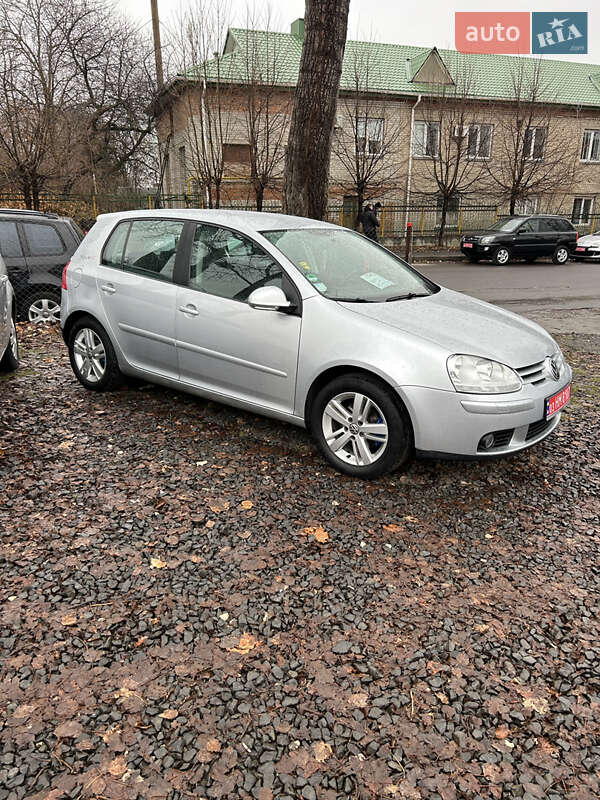Хэтчбек Volkswagen Golf 2007 в Луцке фото Хэтчбек Volkswagen Golf 2007 в Луцке