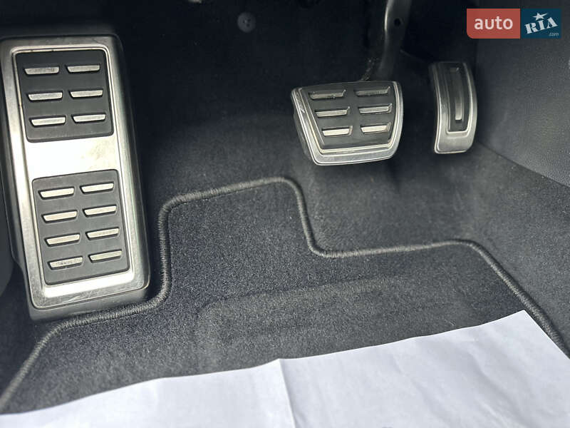 Універсал Volkswagen Golf 2019 в Запоріжжі