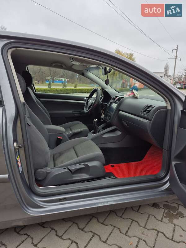 Хэтчбек Volkswagen Golf 2007 в Виннице