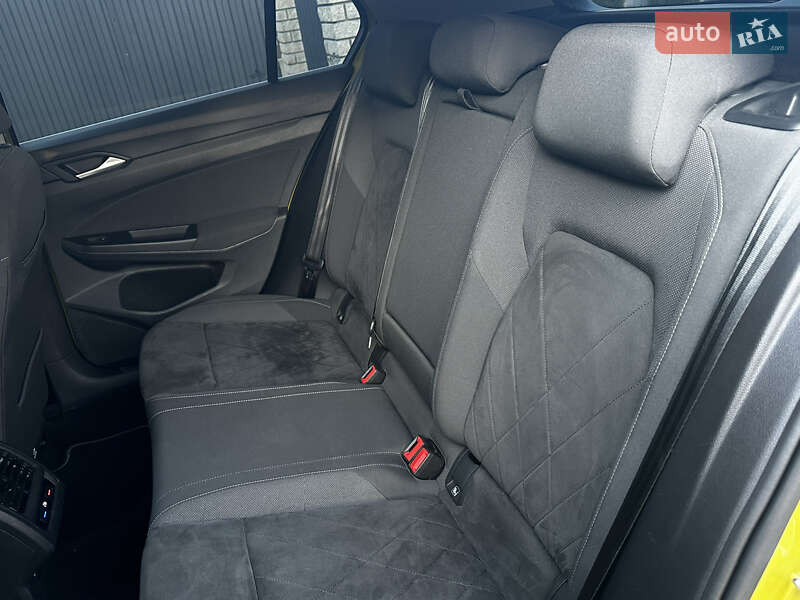 Хетчбек Volkswagen Golf 2020 в Тернополі