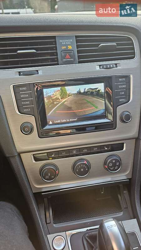 Универсал Volkswagen Golf 2015 в Жидачове