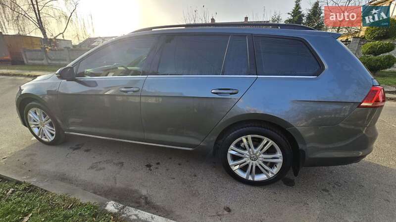 Универсал Volkswagen Golf 2015 в Жидачове