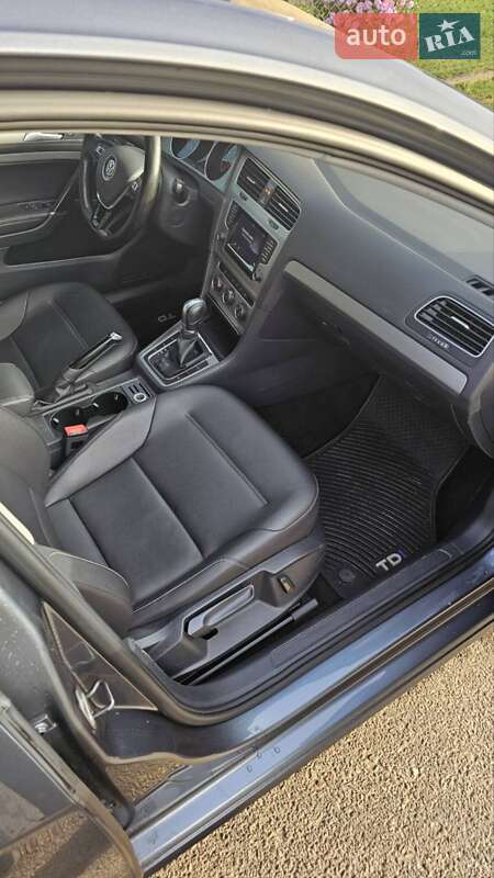 Универсал Volkswagen Golf 2015 в Жидачове