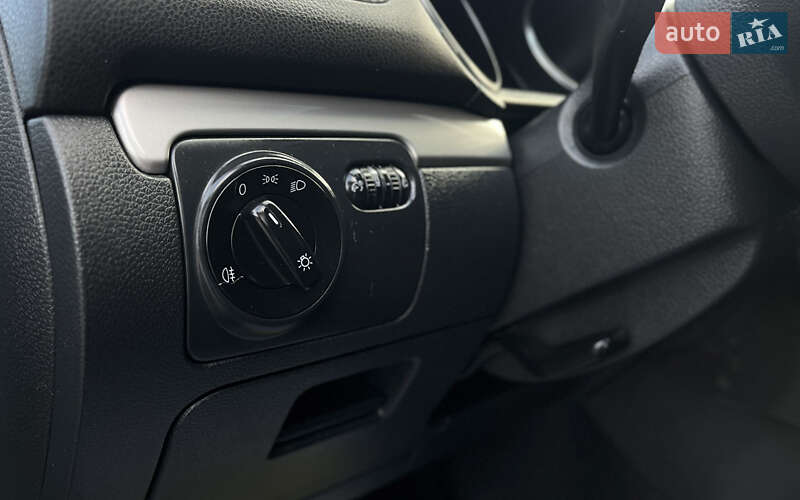 Хэтчбек Volkswagen Golf 2009 в Мукачево