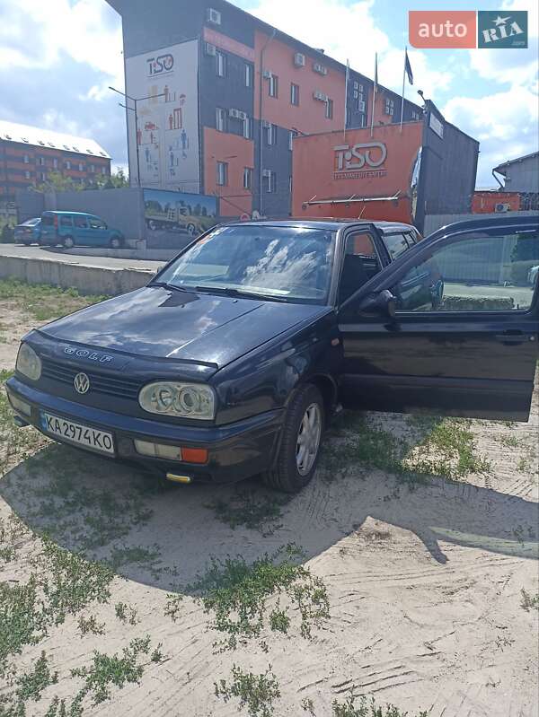Хэтчбек Volkswagen Golf 1996 в Киеве фото 2 Хэтчбек Volkswagen Golf 1996 в Киеве