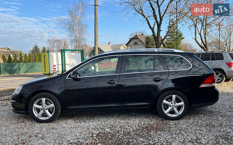 Хэтчбек Volkswagen Golf 2008 в Коломые