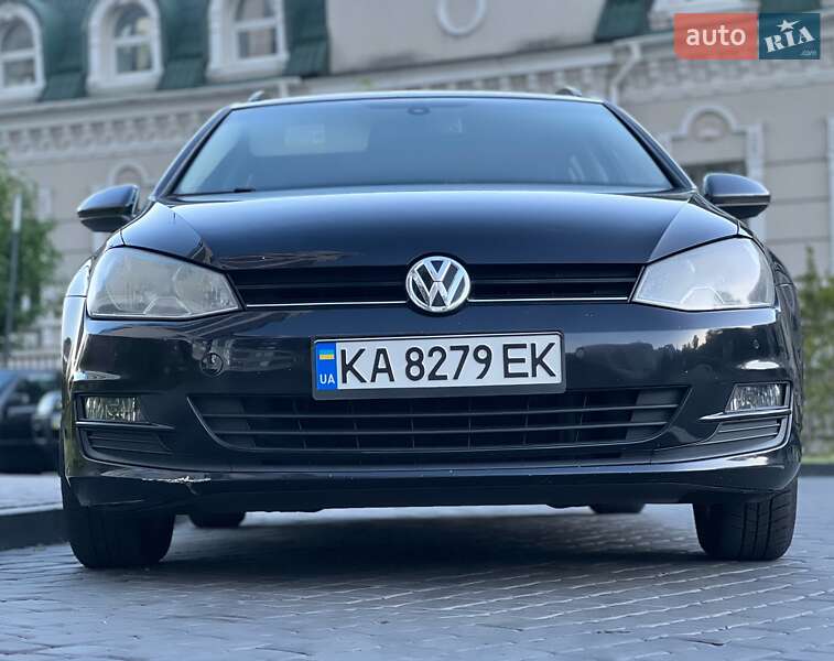 Універсал Volkswagen Golf 2013 в Києві