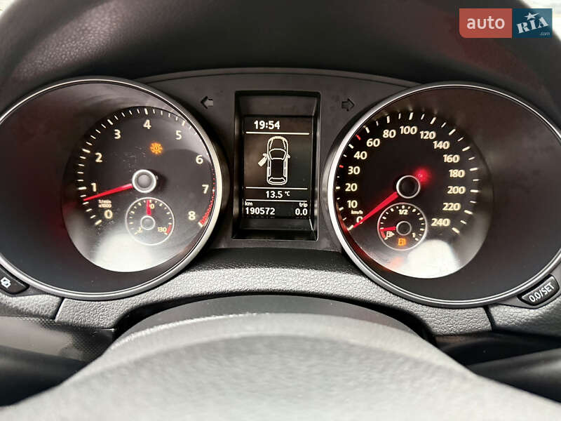 Універсал Volkswagen Golf 2011 в Луцьку