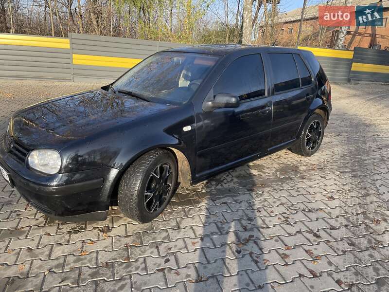Хетчбек Volkswagen Golf 2001 в Жмеринці