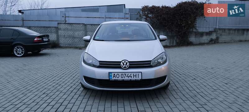 Хэтчбек Volkswagen Golf 2010 в Мукачево фото 2 Хэтчбек Volkswagen Golf 2010 в Мукачево